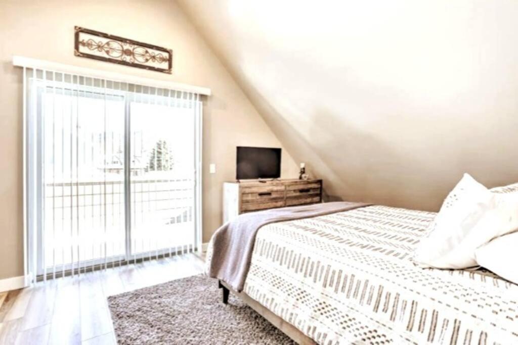 New! Cozy & Modern Spearfish Home Near Downtown! エクステリア 写真