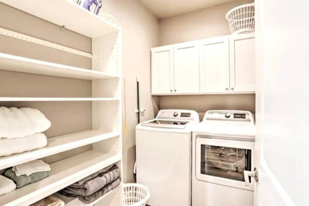 New! Cozy & Modern Spearfish Home Near Downtown! エクステリア 写真
