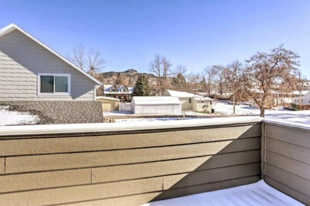New! Cozy & Modern Spearfish Home Near Downtown! エクステリア 写真