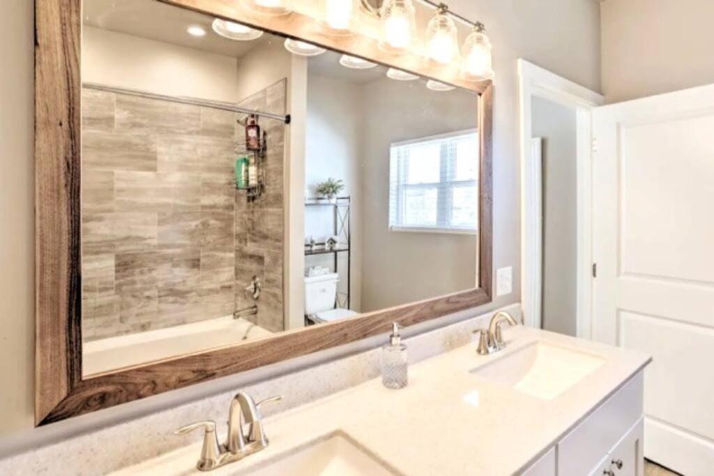 New! Cozy & Modern Spearfish Home Near Downtown! エクステリア 写真